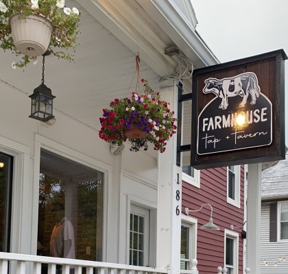Farmhouse Tap + Tavern, Altamont