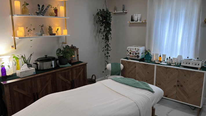 Moulton Esthetics, Colonie